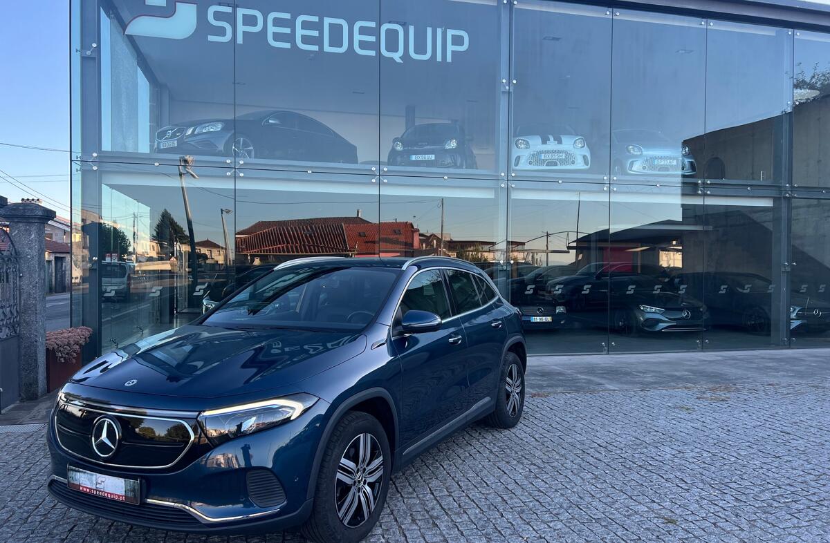 MERCEDES EQA 250 Progressive