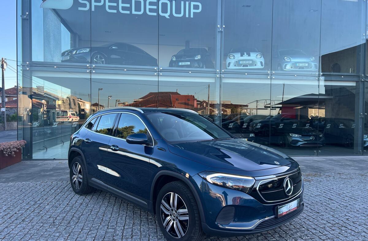 MERCEDES EQA 250 Progressive