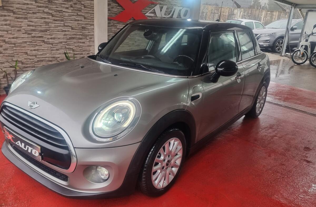 MINI Mini Cooper D Auto