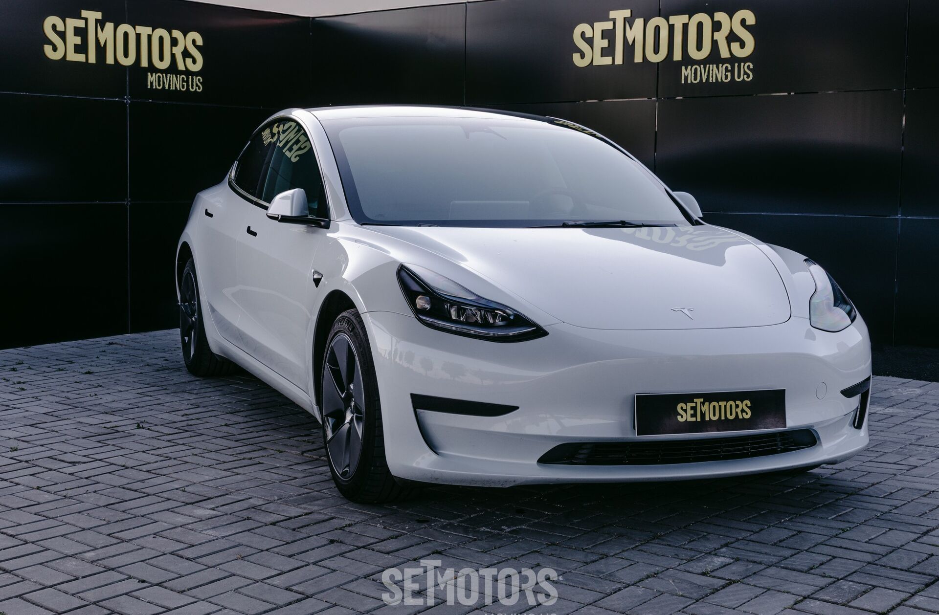 TESLA Model 3 Tração Traseira