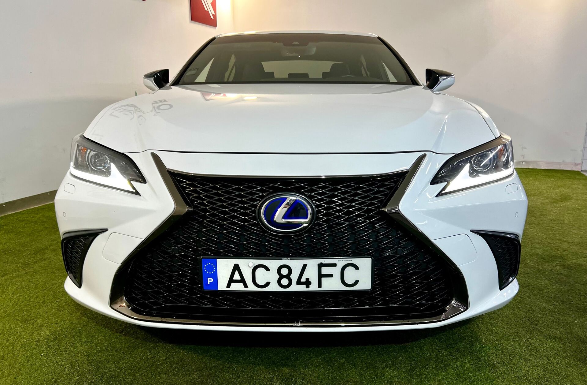 LEXUS ES 300h F Sport+