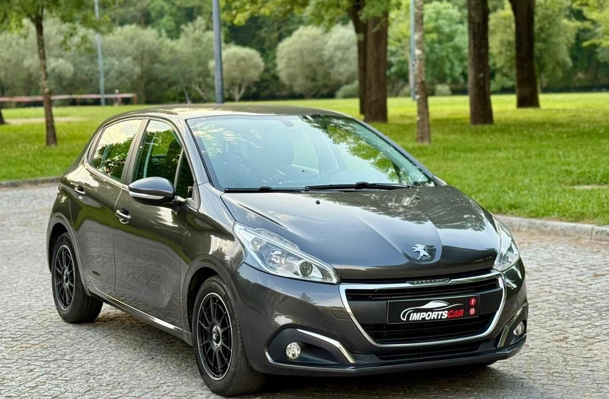PEUGEOT 208 1.5 BlueHDi Allure