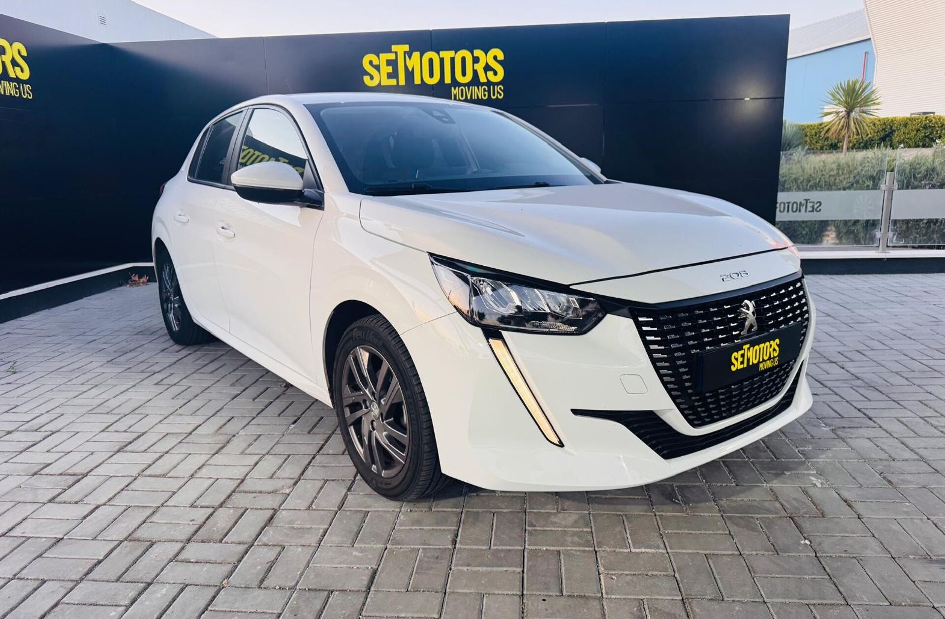 PEUGEOT 208 1.2 PureTech Active Pack