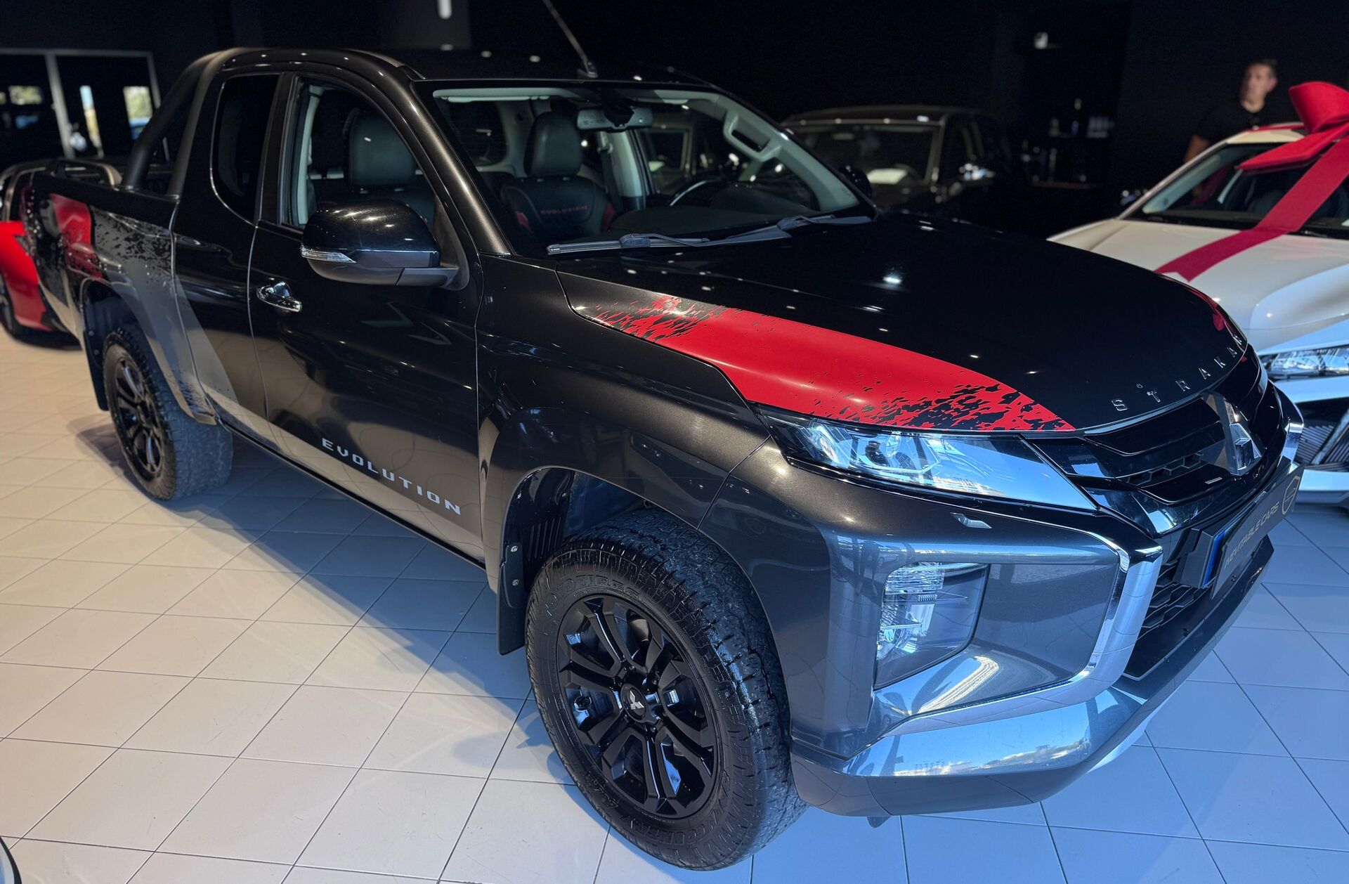 MITSUBISHI L 200 2.3 DI-D Strakar Space Cab Intense 4WD