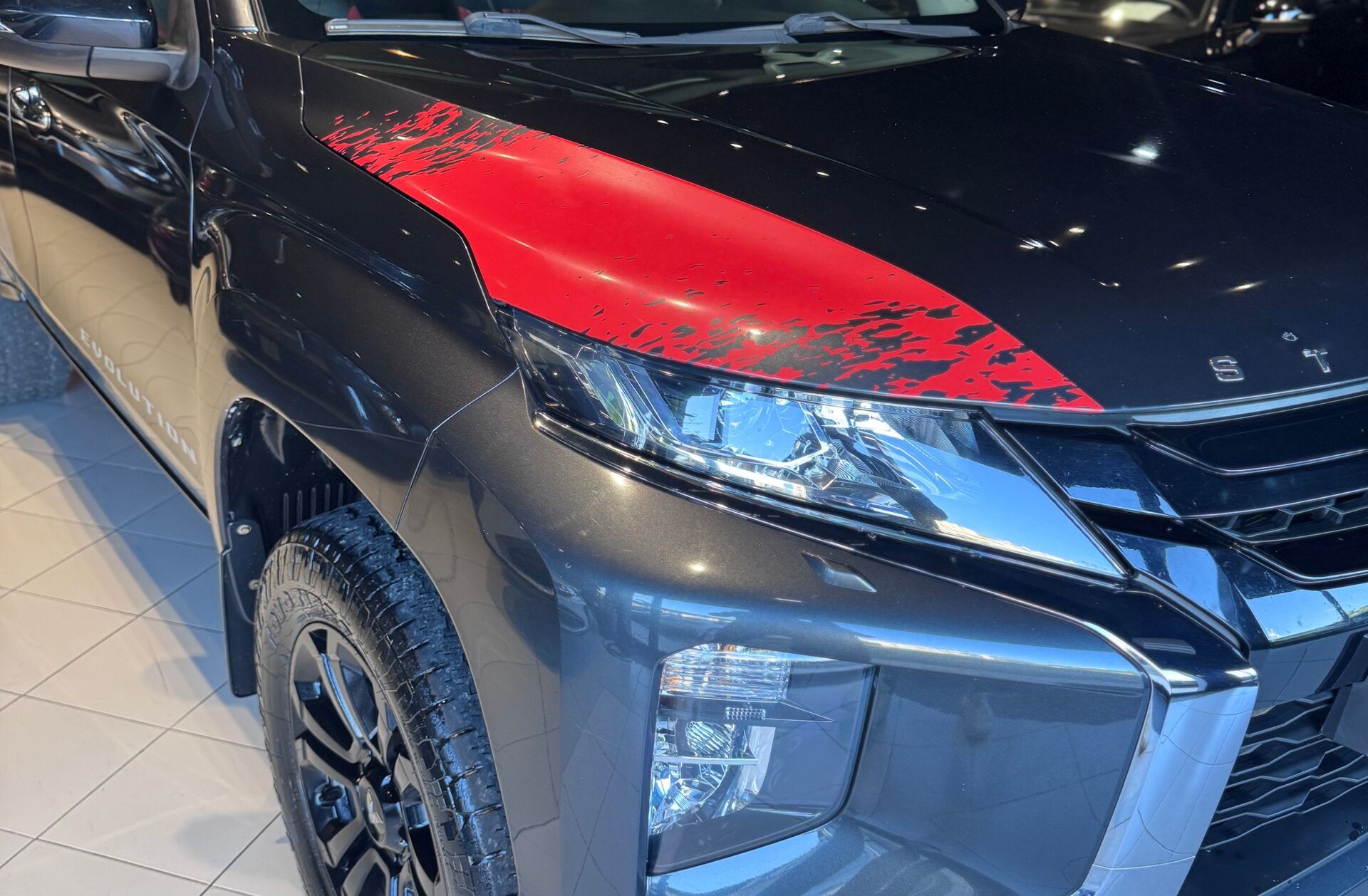 MITSUBISHI L 200 2.3 DI-D Strakar Space Cab Intense 4WD