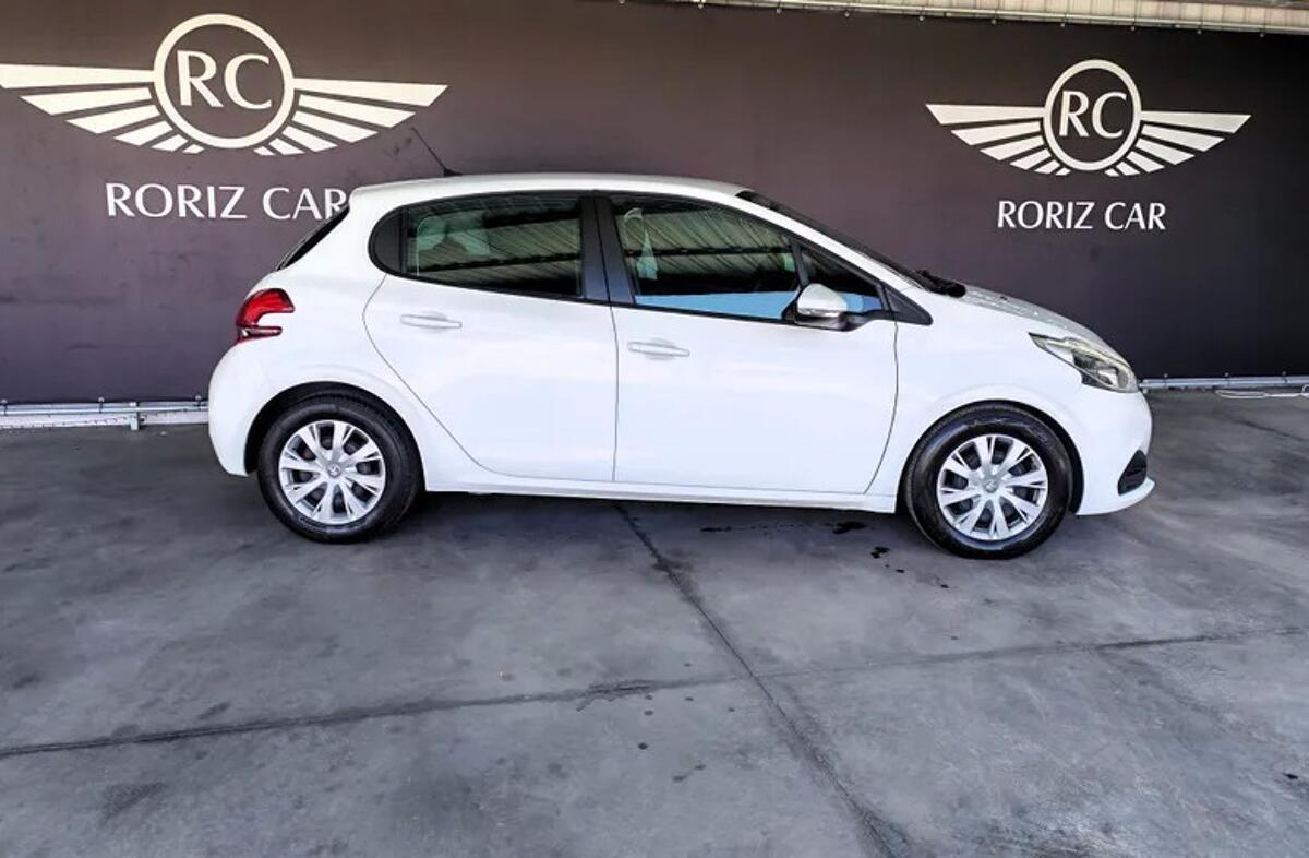 PEUGEOT 208 1.5 BlueHDi Active