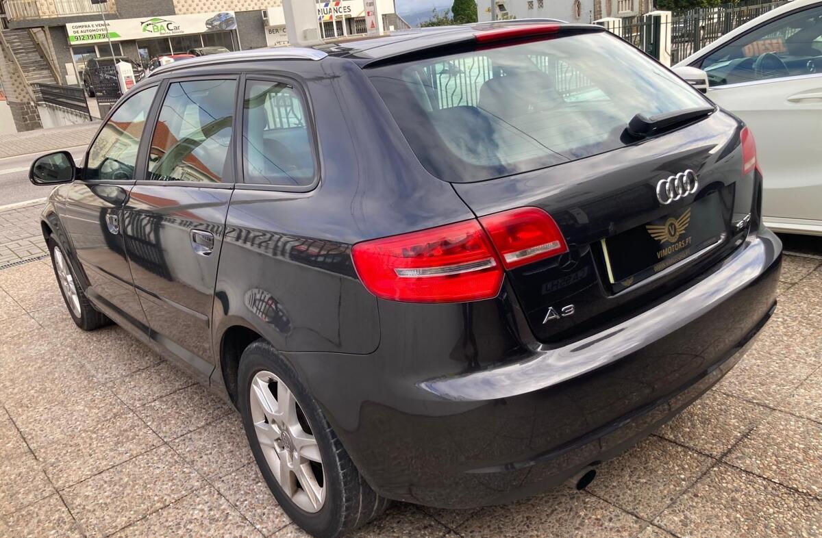 AUDI A3 1.6 TDi Attraction