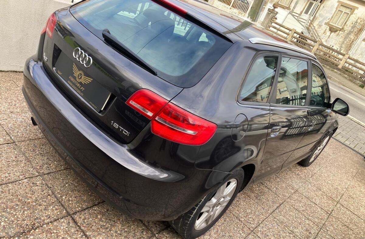 AUDI A3 1.6 TDi Attraction