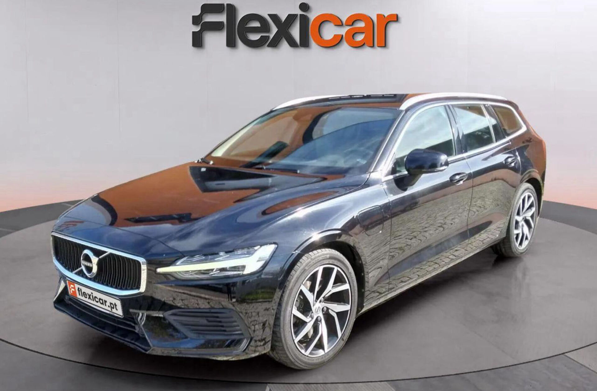 VOLVO V60 2.0 T8 AWD TE Momentum