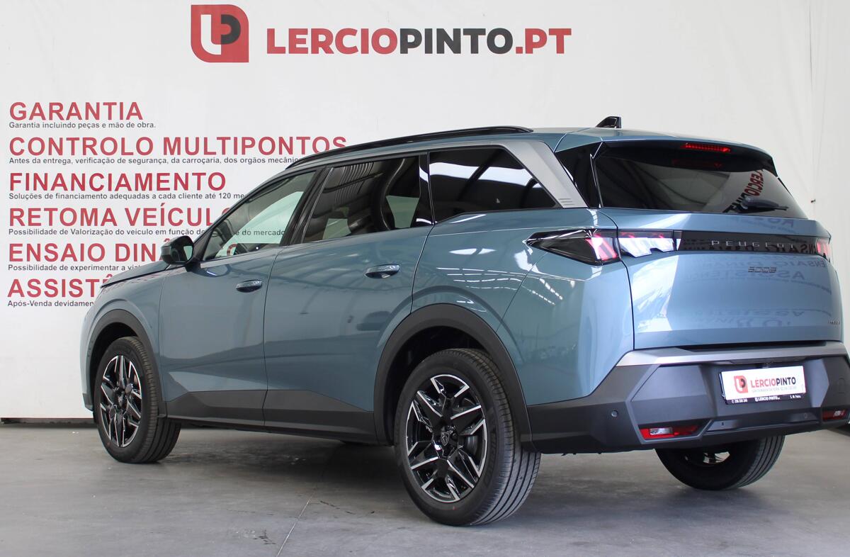 PEUGEOT 5008 1.2 Hybrid GT e-DCS6