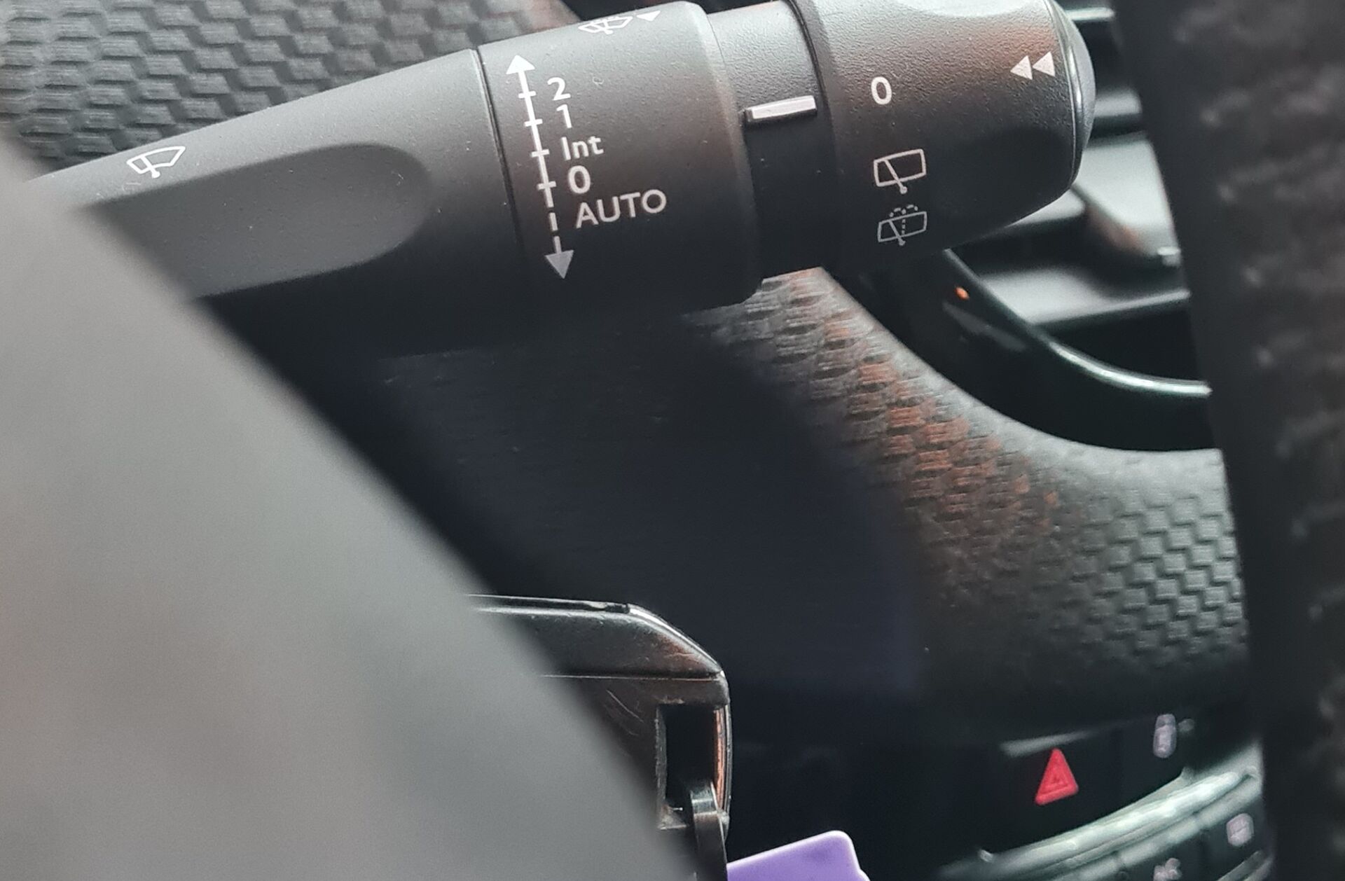 PEUGEOT 2008 1.5 BlueHDi Signature