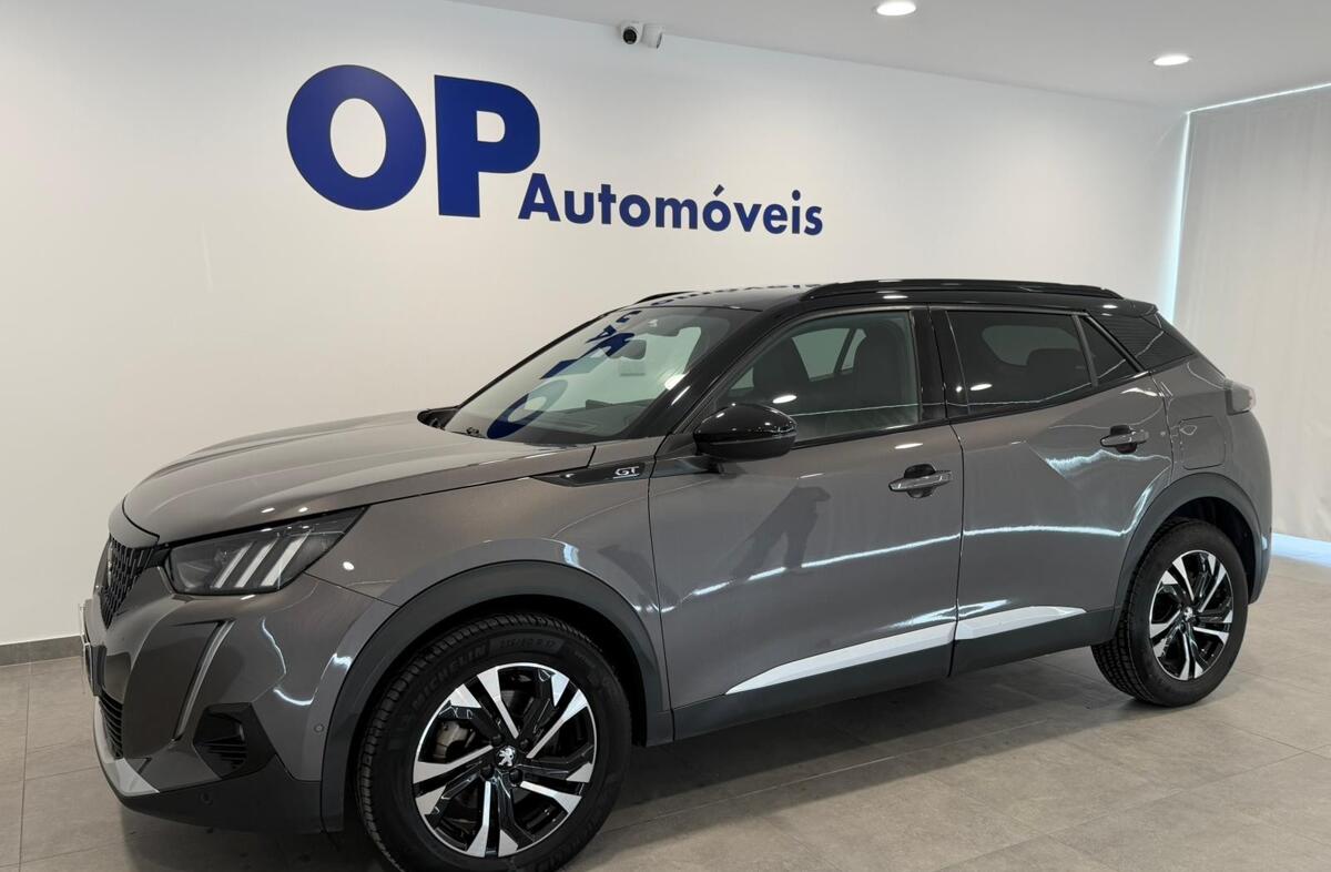 PEUGEOT 2008 1.5 BlueHDi GT EAT8