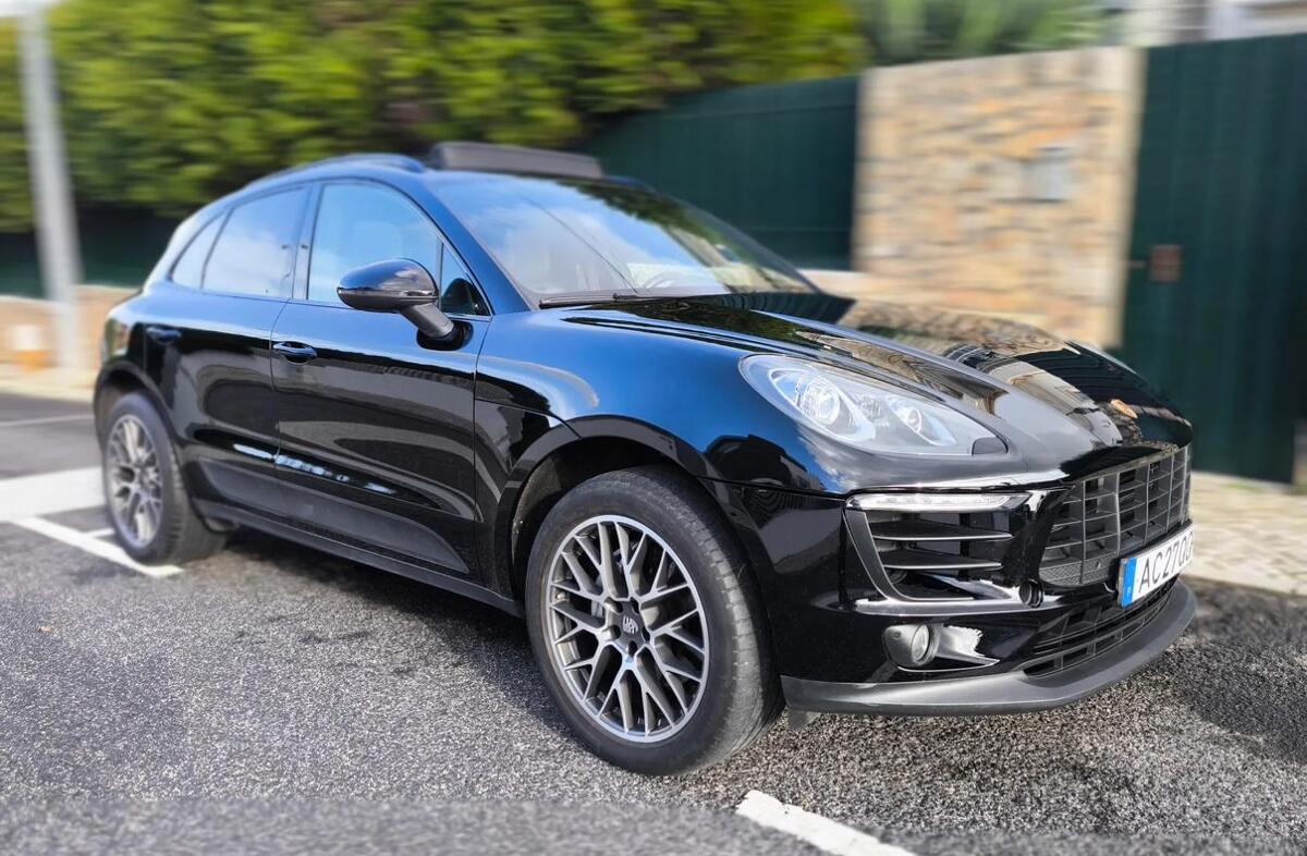 PORSCHE Macan S