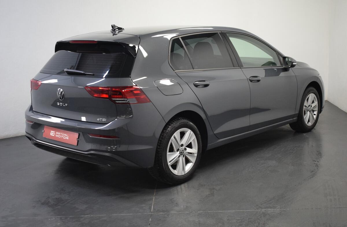 VOLKSWAGEN Golf Variant 1.5 eTSI Life DSG