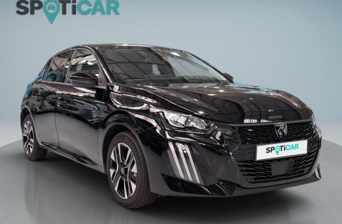 PEUGEOT 208 1.2 Hybrid Allure e-DCS6