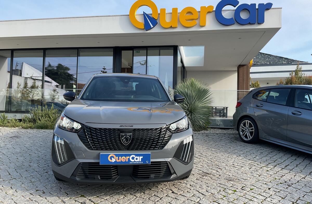 PEUGEOT 2008 1.2 PureTech Active Pack