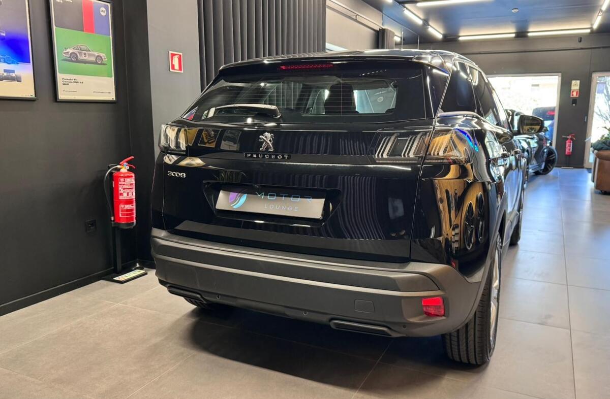 PEUGEOT 3008 1.5 BlueHDi Active Pack EAT8