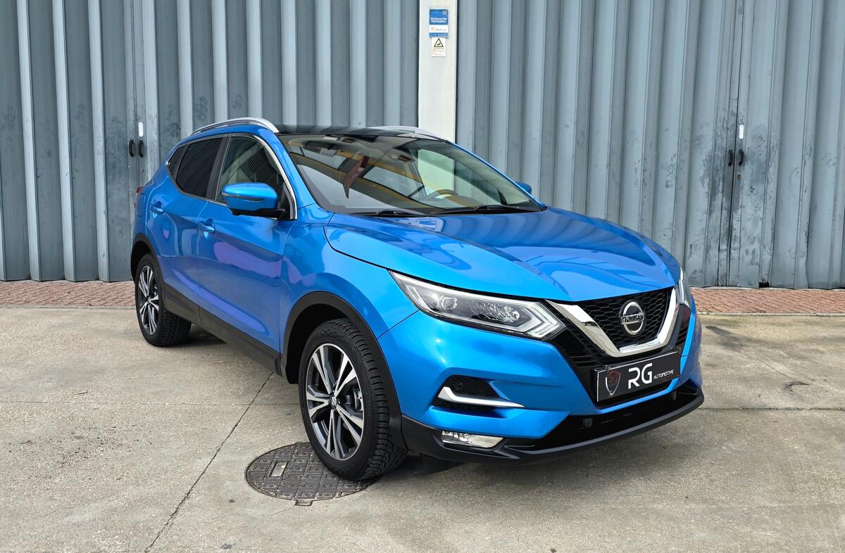 NISSAN Qashqai 1.2 DIG-T N-Connecta