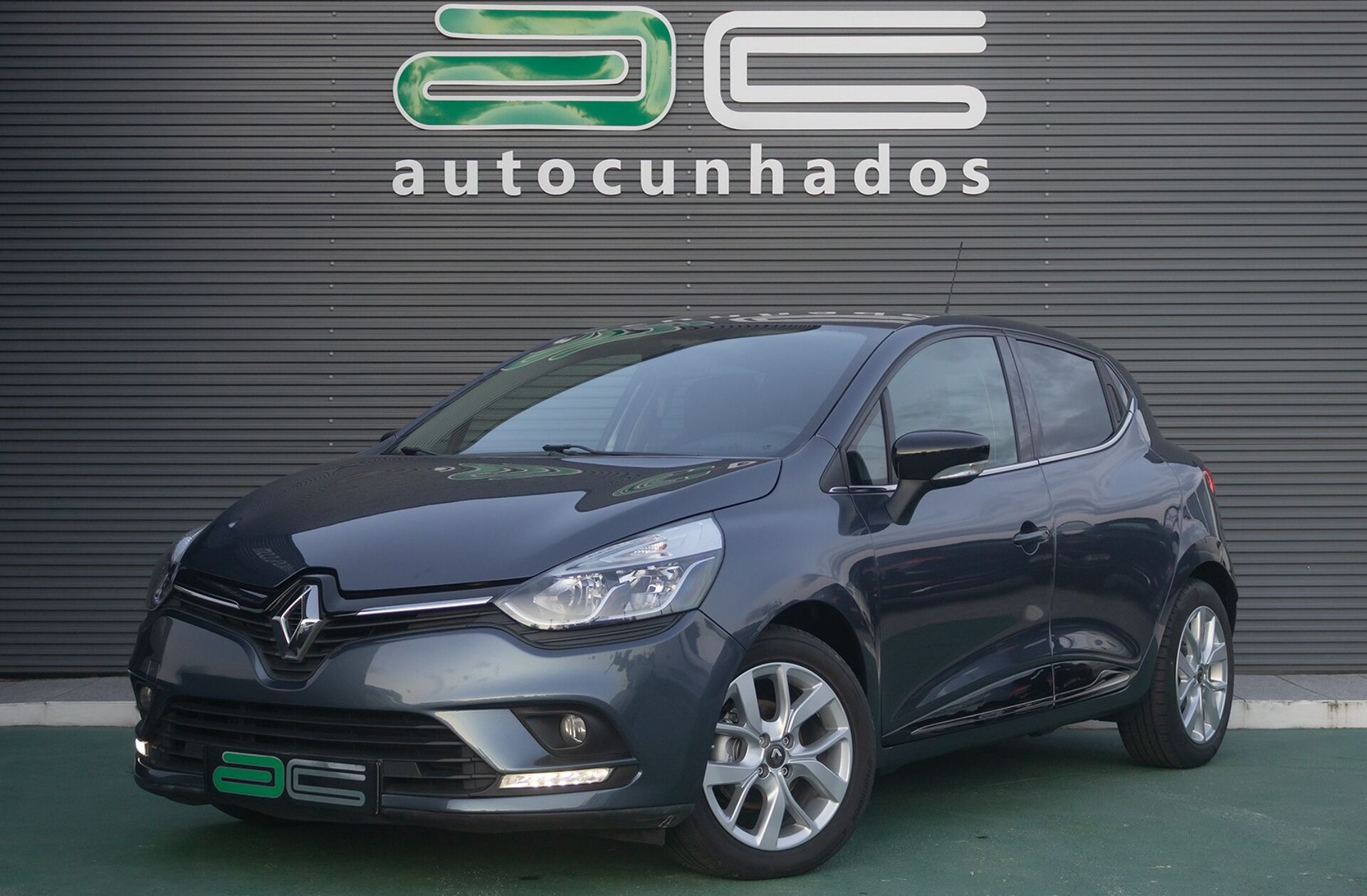 RENAULT Clio 0.9 TCe Limited