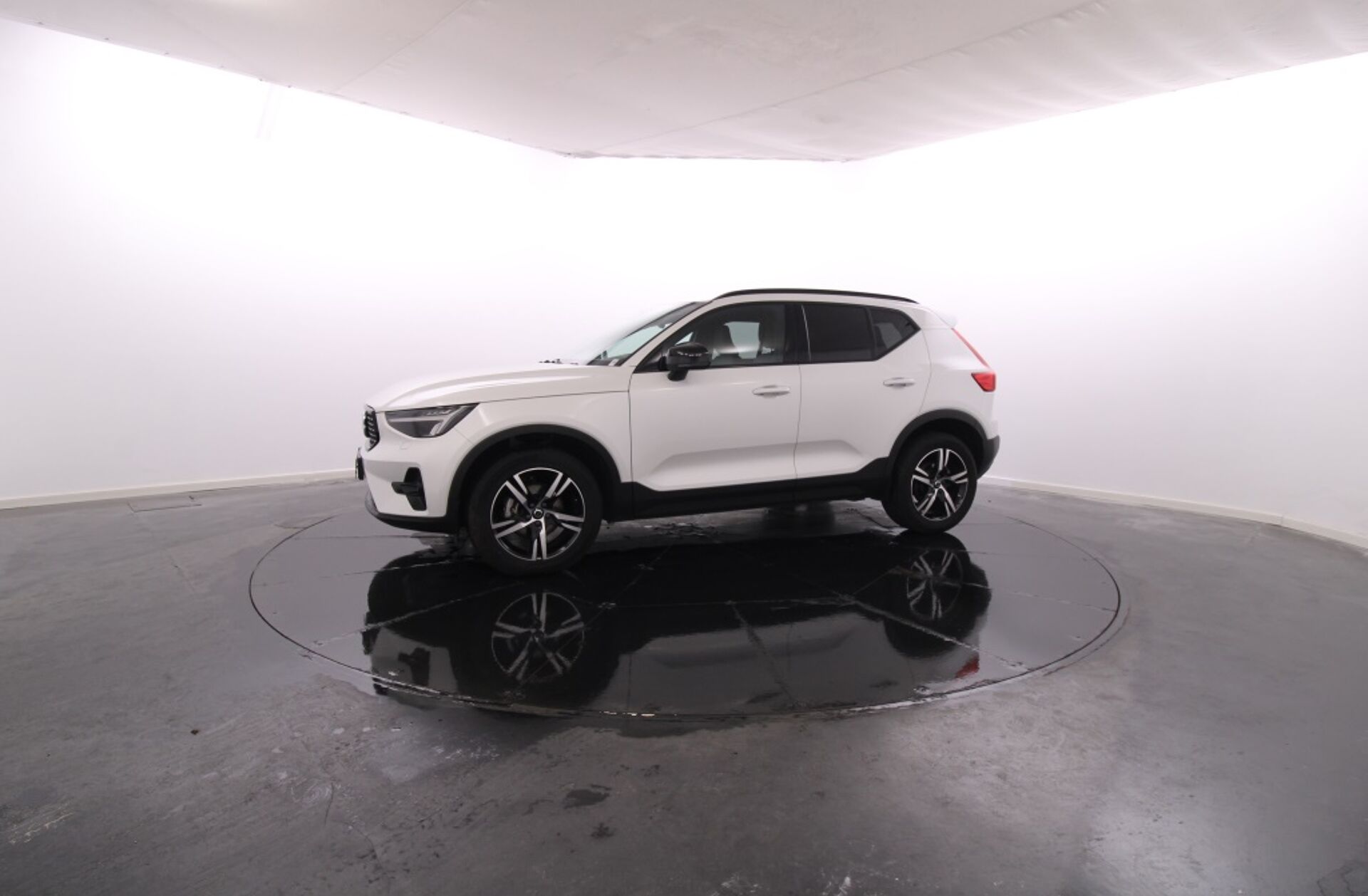 VOLVO XC40 1.5 T2 Plus Dark Auto