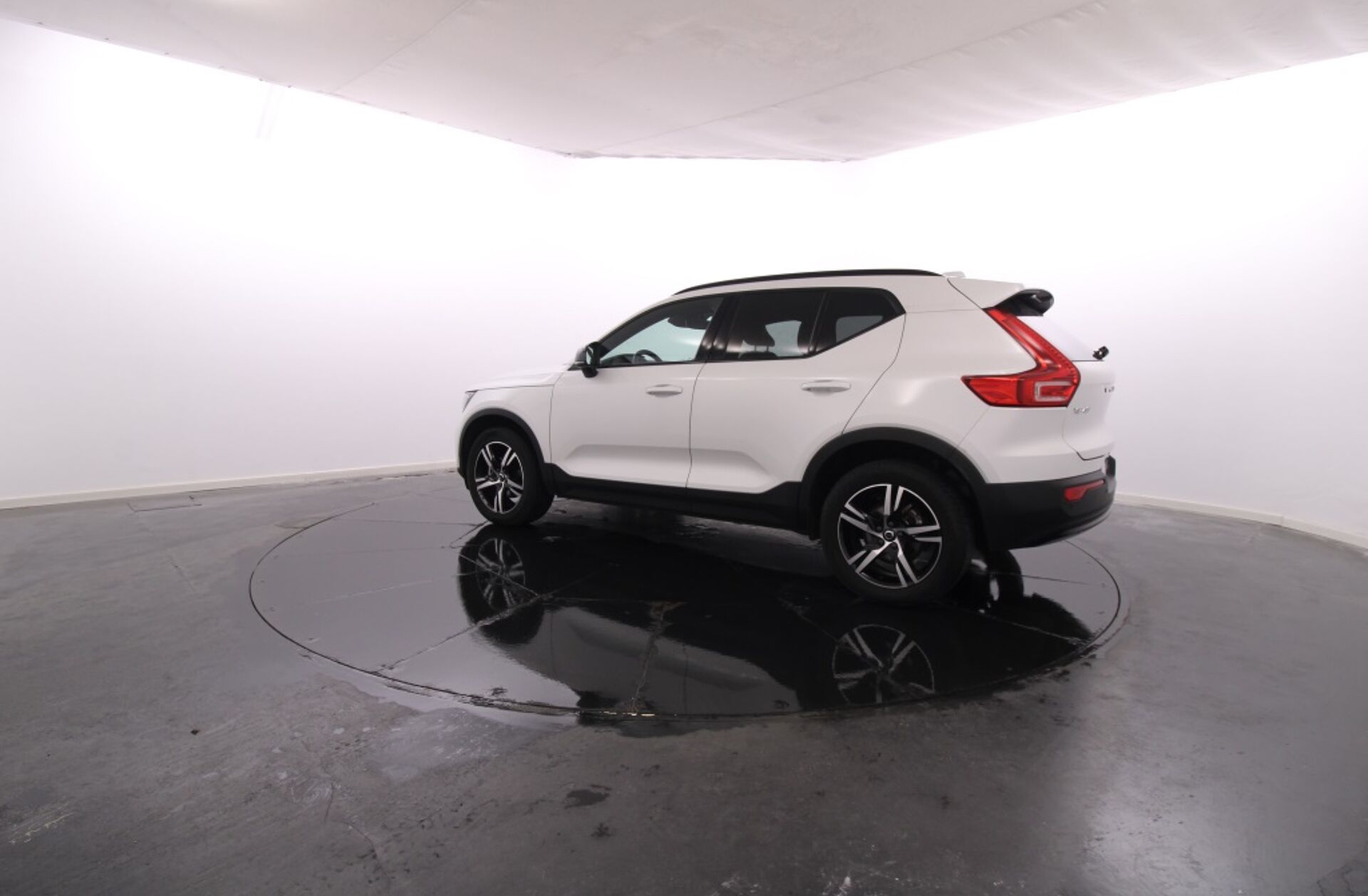 VOLVO XC40 1.5 T2 Plus Dark Auto