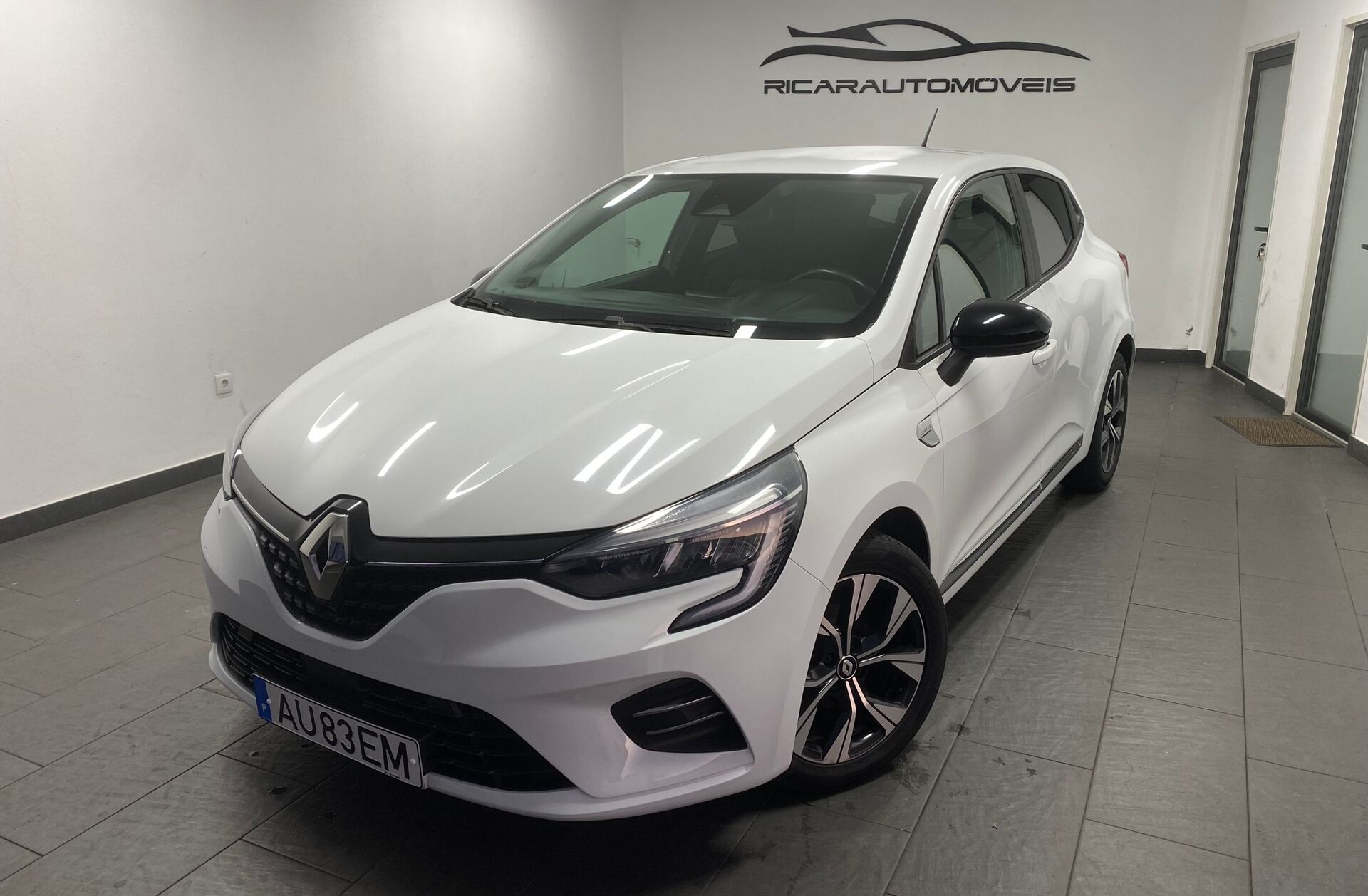 RENAULT Clio 1.0 TCe Limited