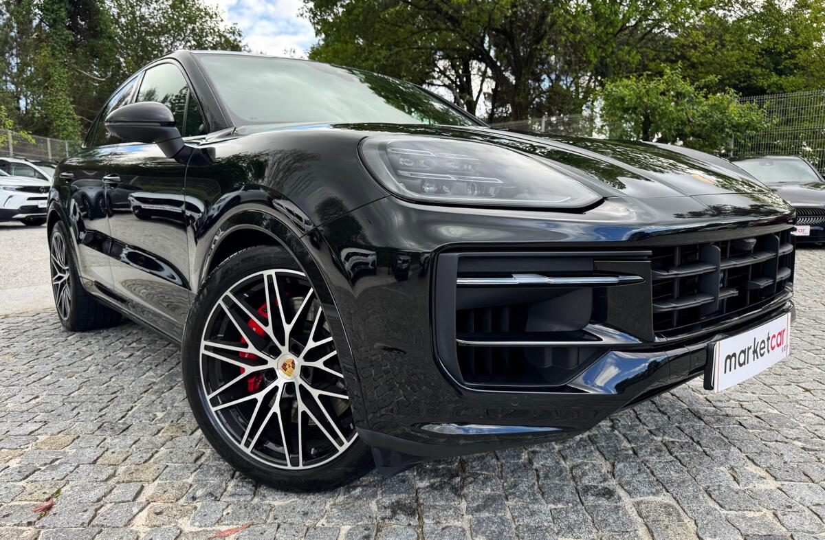 PORSCHE Cayenne S E-Hybrid
