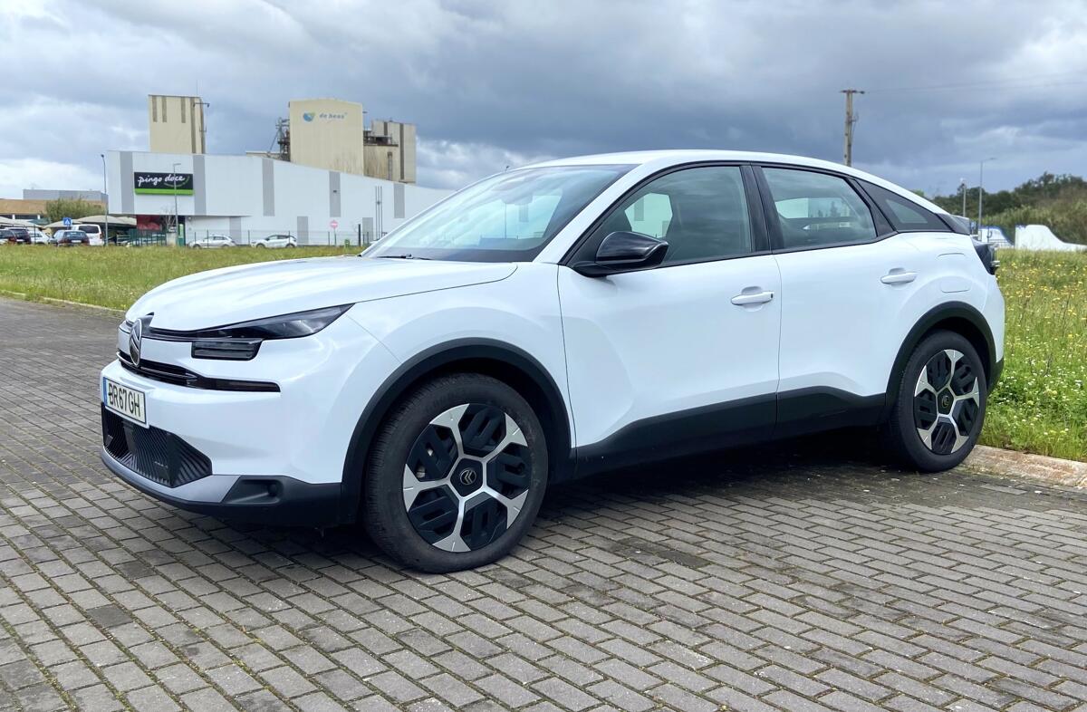 CITROEN C4 1.2 Hybrid Plus e-DSC6