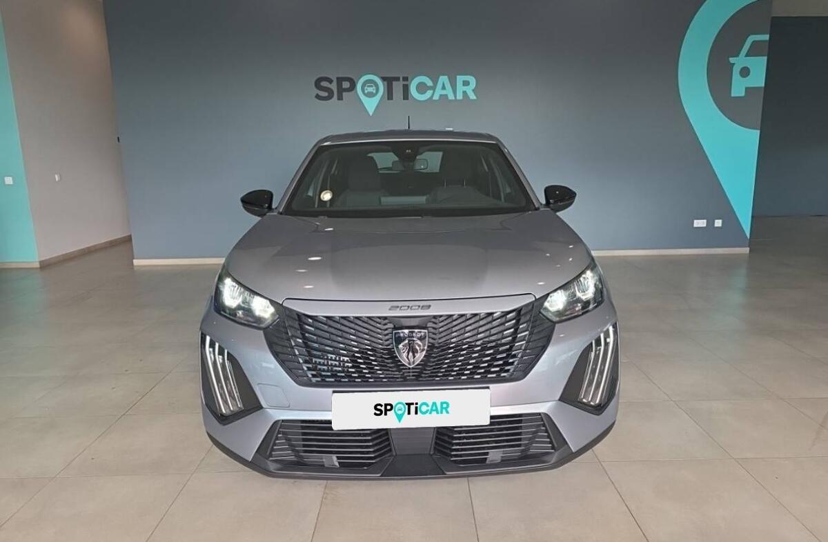 PEUGEOT 2008 1.2 PureTech Style