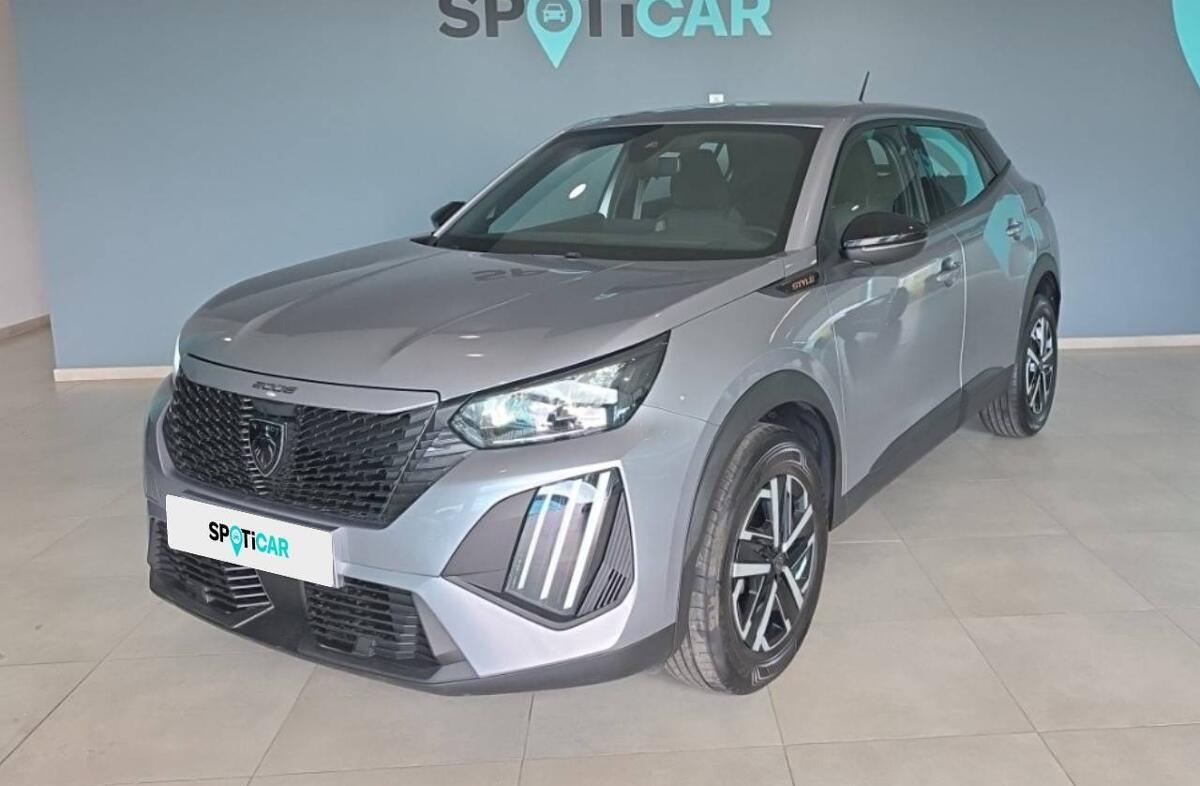 PEUGEOT 2008 1.2 PureTech Style