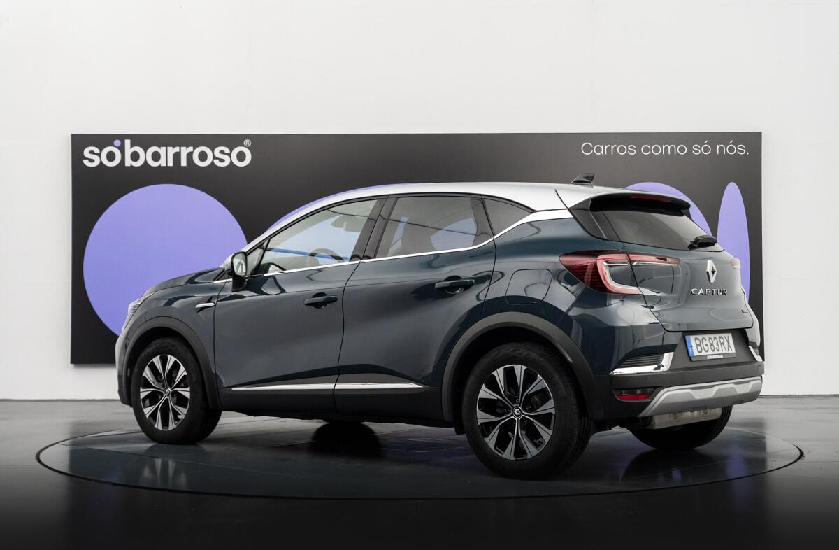 RENAULT Captur 1.6 E-Tech Plug-In Hybrid Techno
