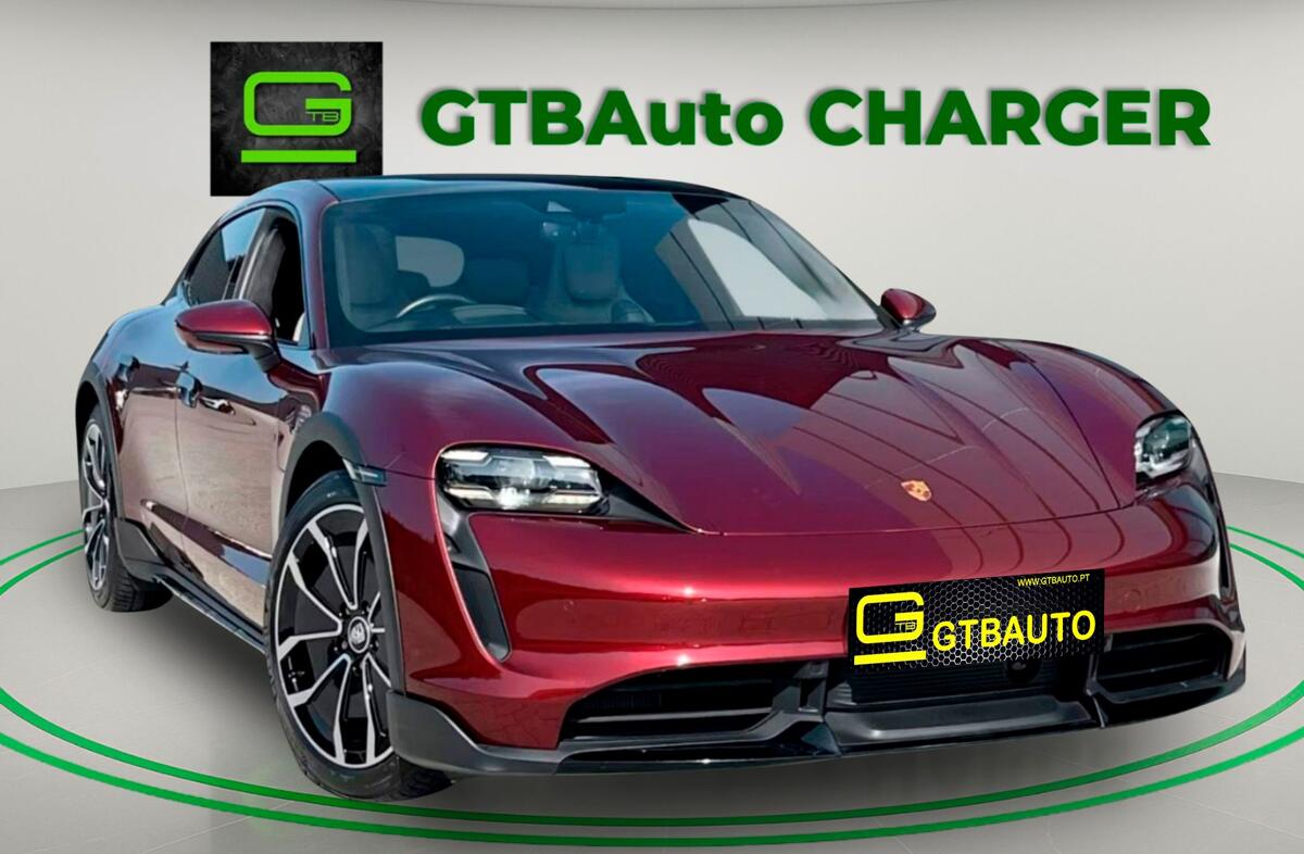 PORSCHE Taycan Turbo