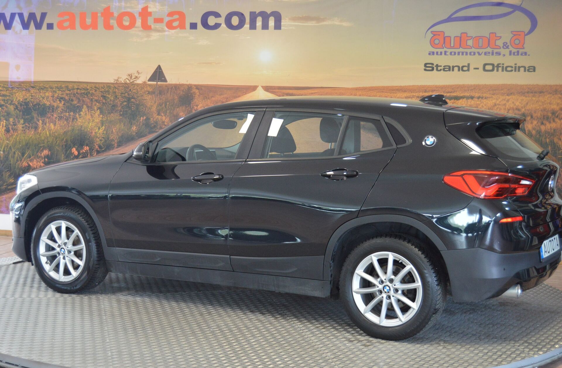 BMW X2 16 d sDrive Advantage