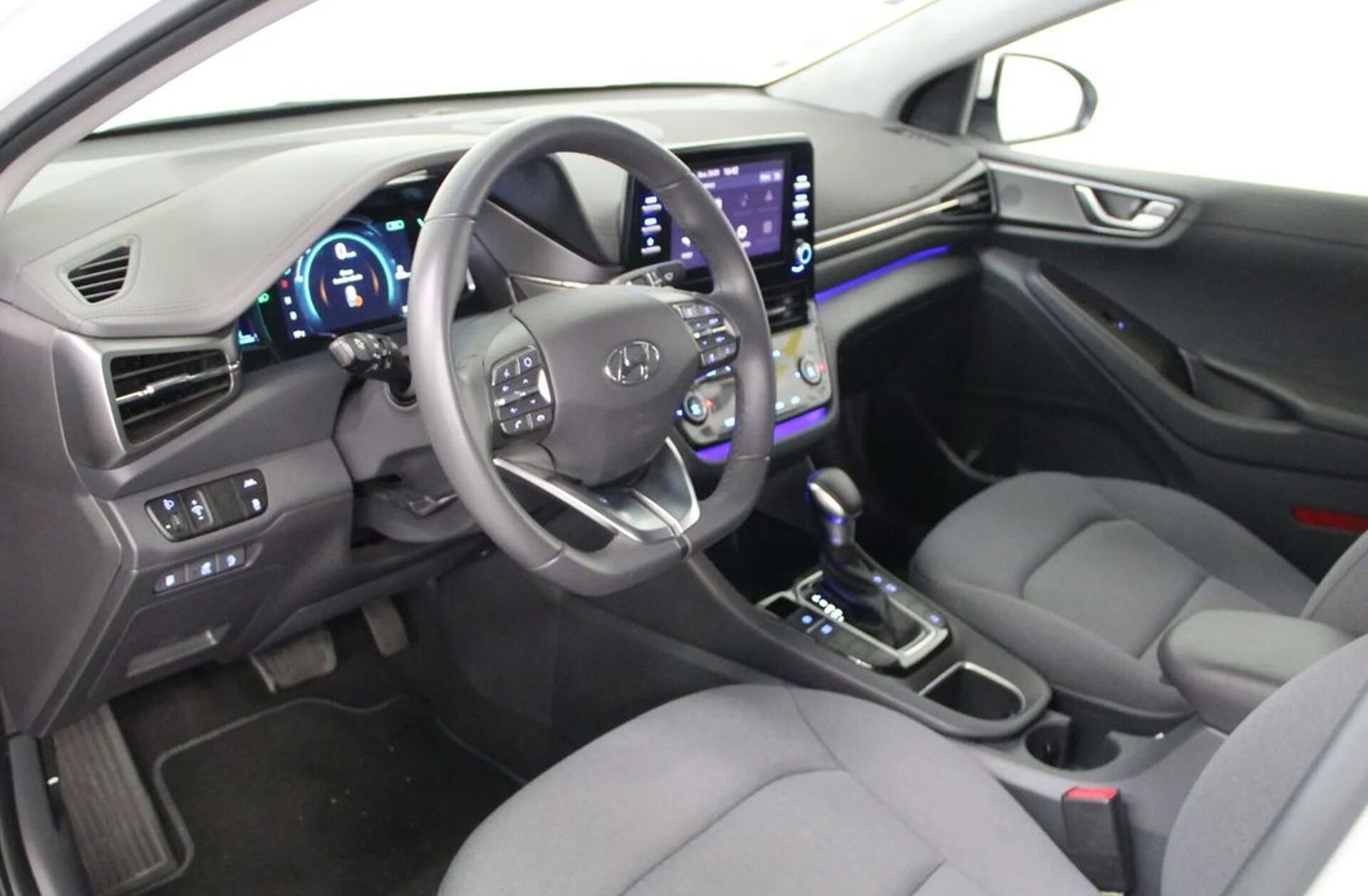 HYUNDAI Ioniq 1.6 GDI PHEV