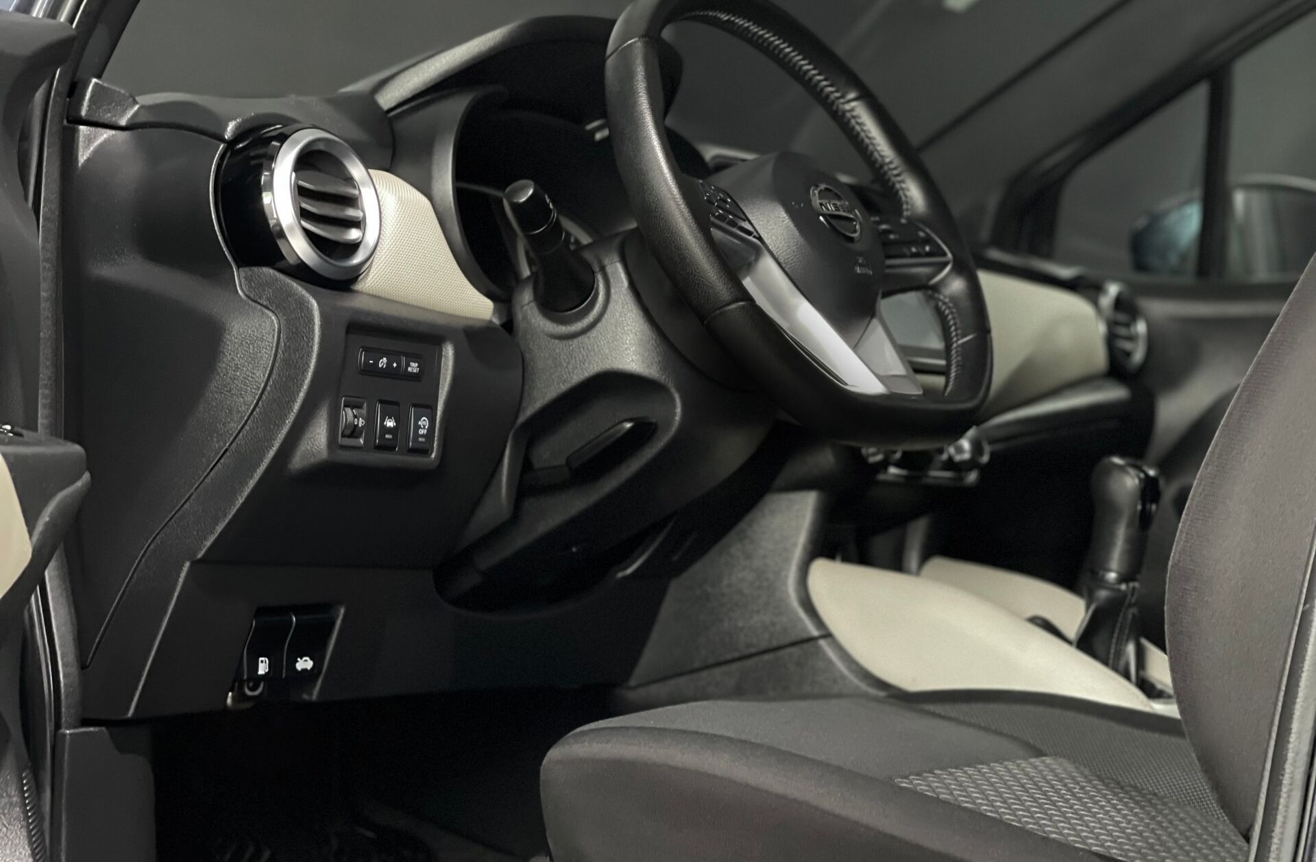 NISSAN Micra 1.0 IG-T Acenta