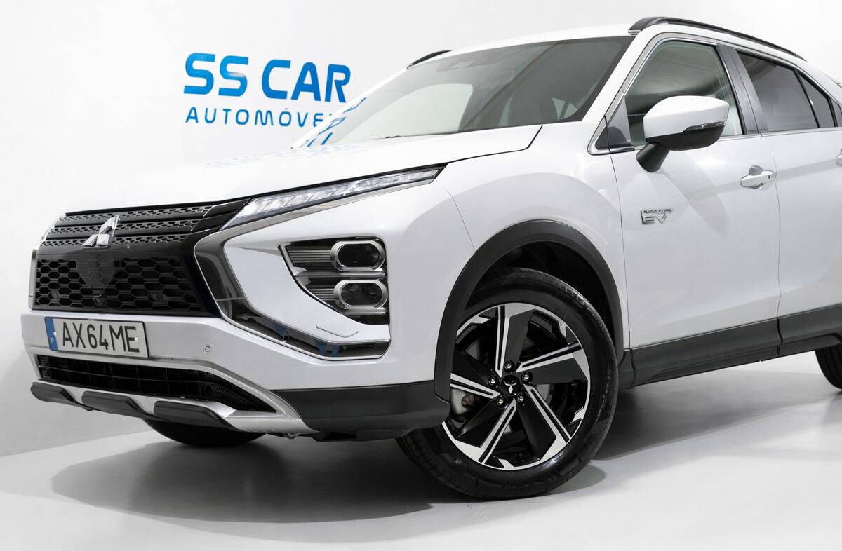 MITSUBISHI Eclipse Cross 2.4 PHEV eMotion