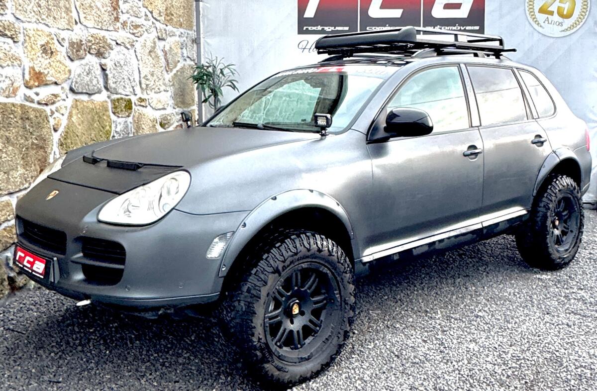PORSCHE Cayenne S Tiptronic