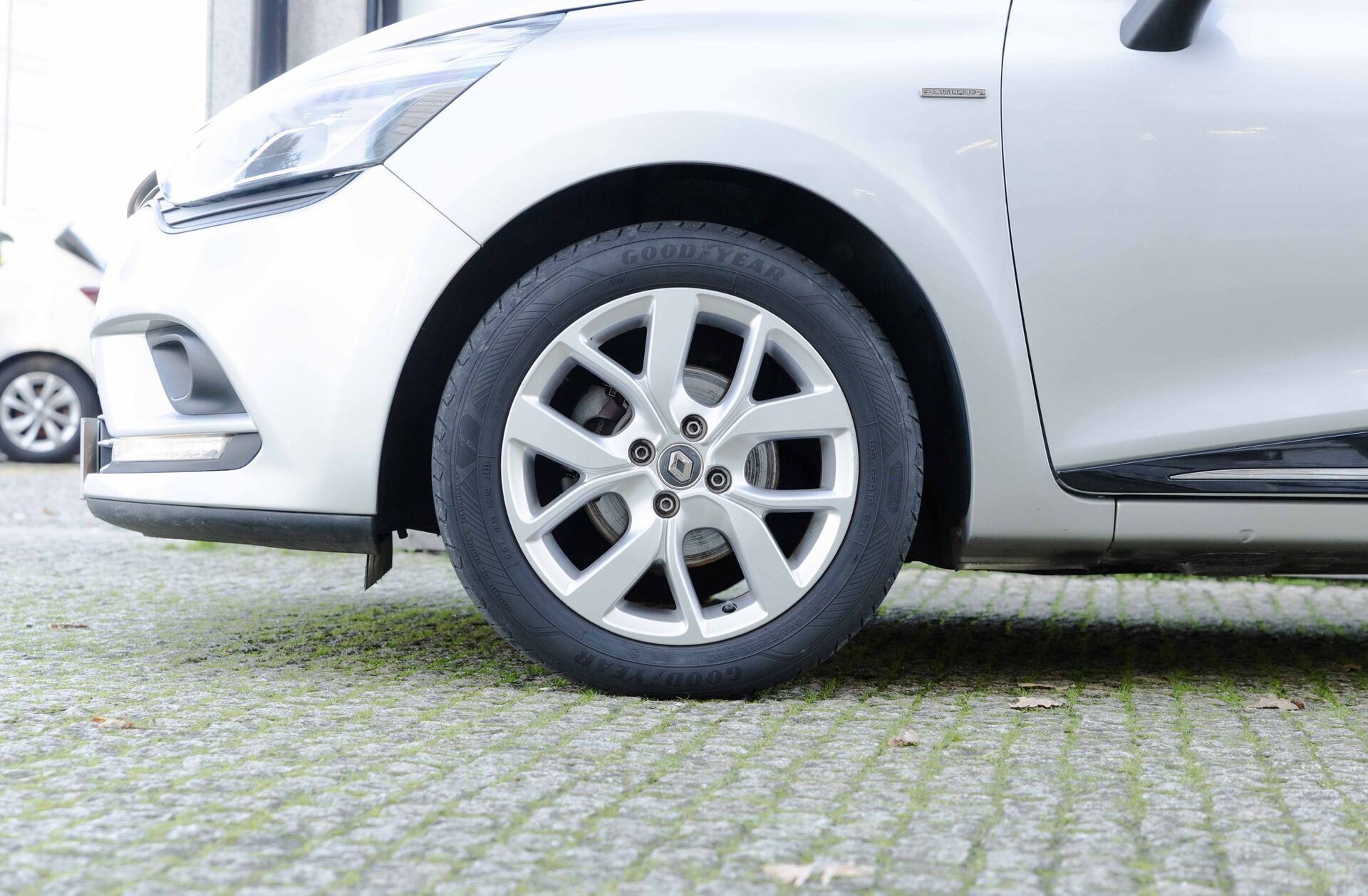 RENAULT Clio 0.9 TCe Limited