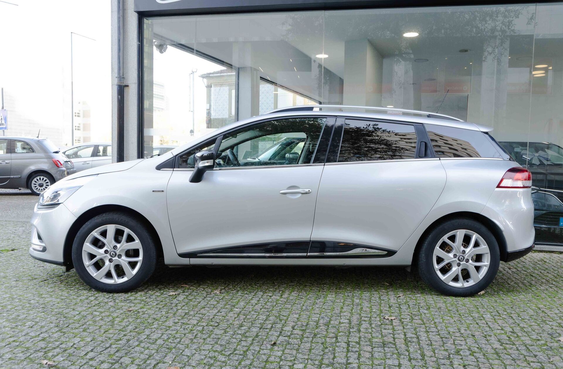 RENAULT Clio 0.9 TCe Limited