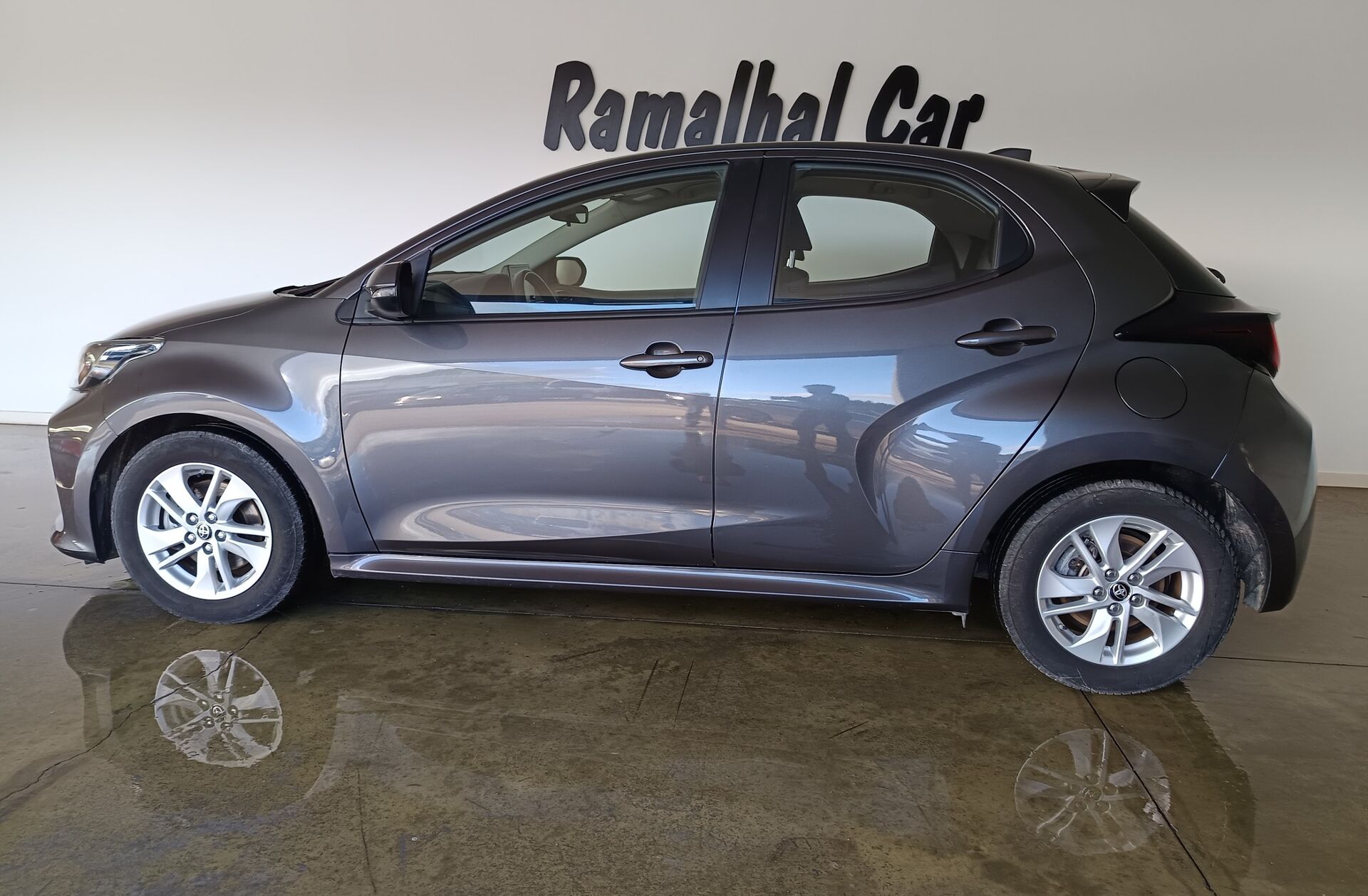 TOYOTA Yaris 1.5 HDF Comfort Plus