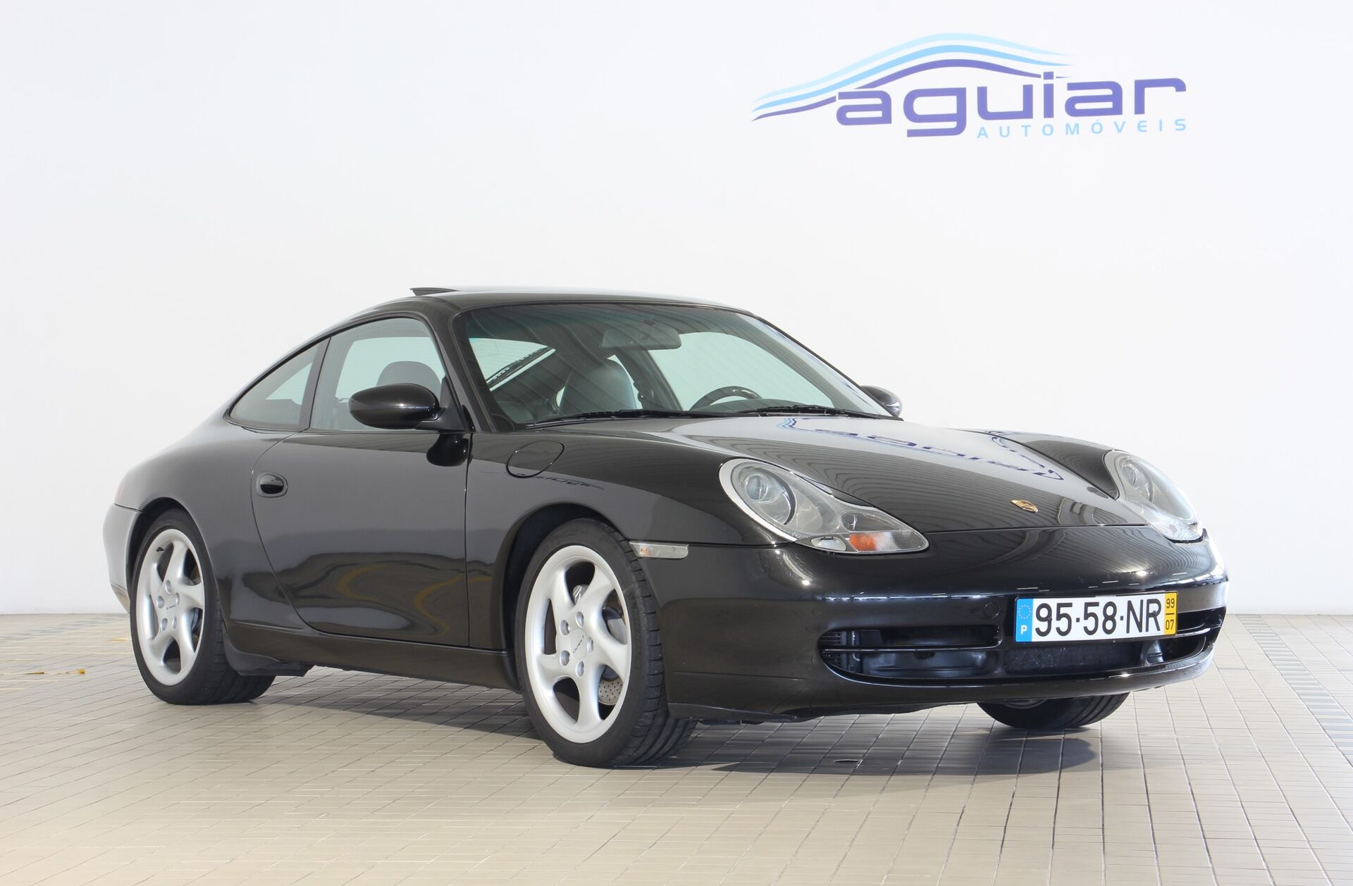 PORSCHE 911 996 Carrera 4