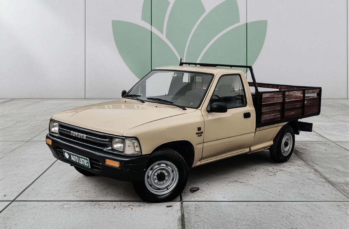 TOYOTA Hilux 2.4 D LN110L XCab