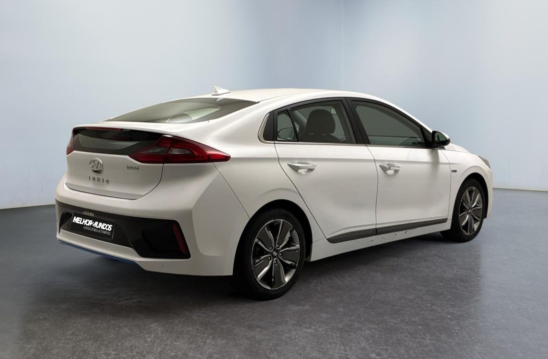 HYUNDAI Ioniq 1.6 GDI PHEV Tech