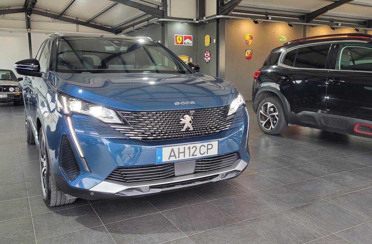 PEUGEOT 5008 1.5 BlueHDi GT