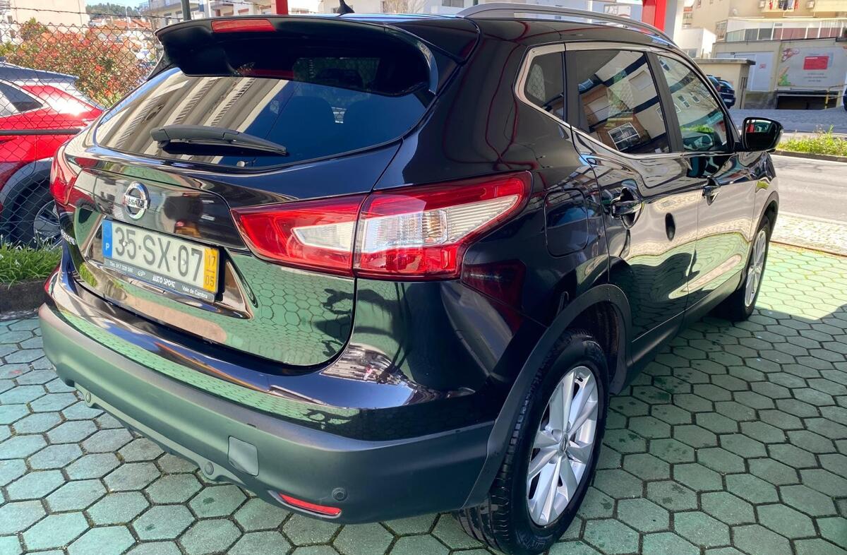 NISSAN Qashqai 1.5 dCi N-Connecta