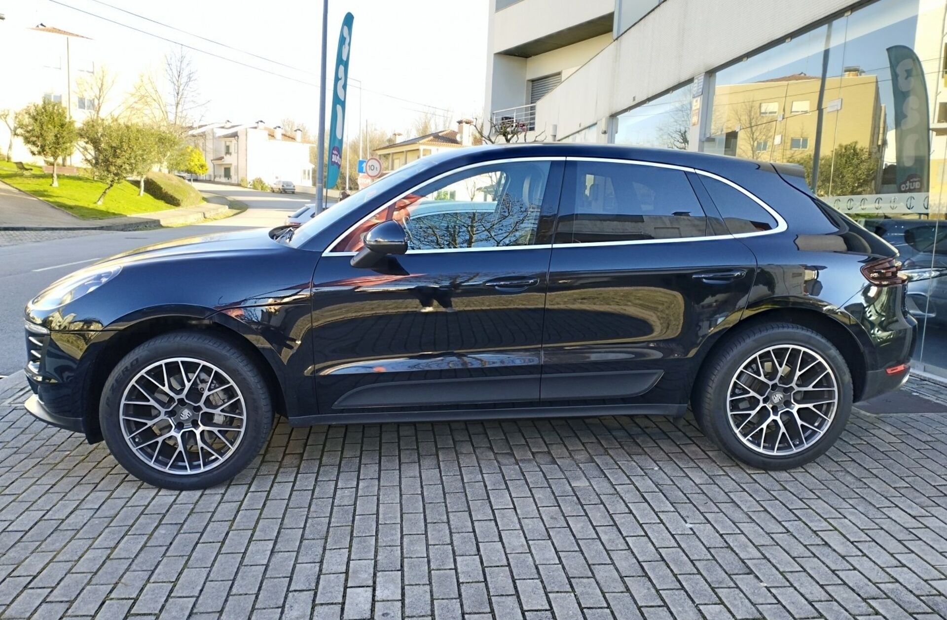 PORSCHE Macan Macan