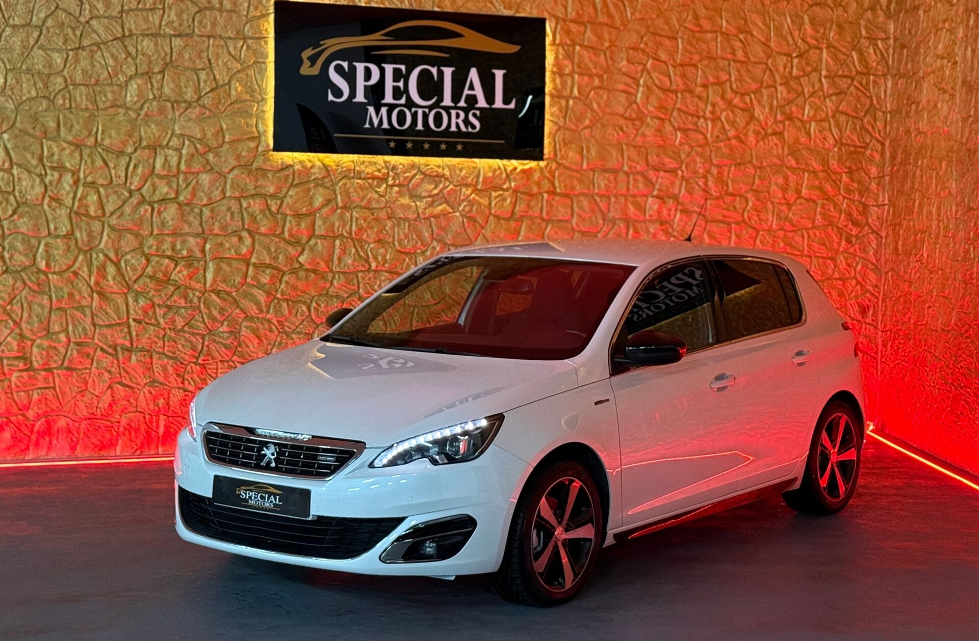 PEUGEOT 308 1.2 PureTech GT Line
