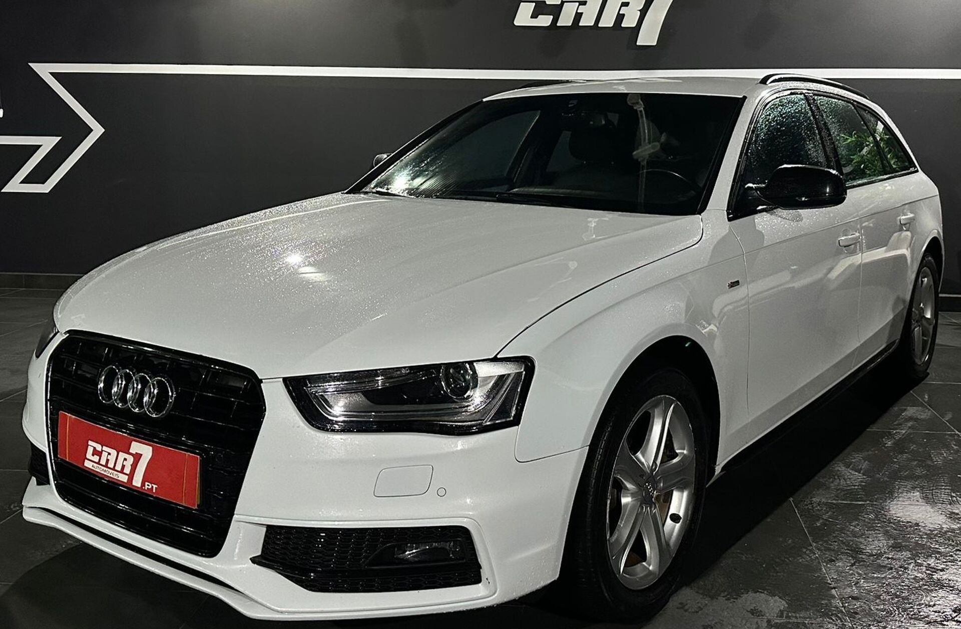 AUDI A4 2.0 TDi Business Line S-line