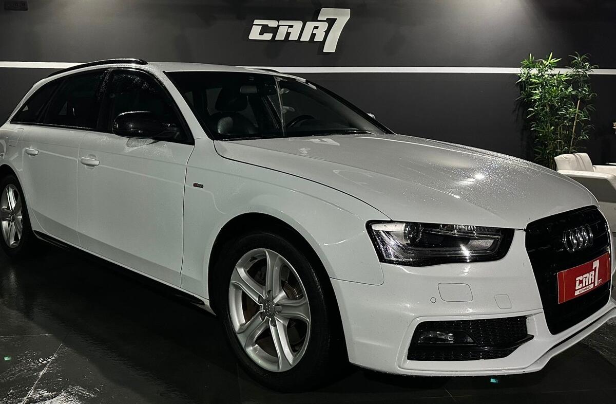 AUDI A4 2.0 TDi Business Line S-line
