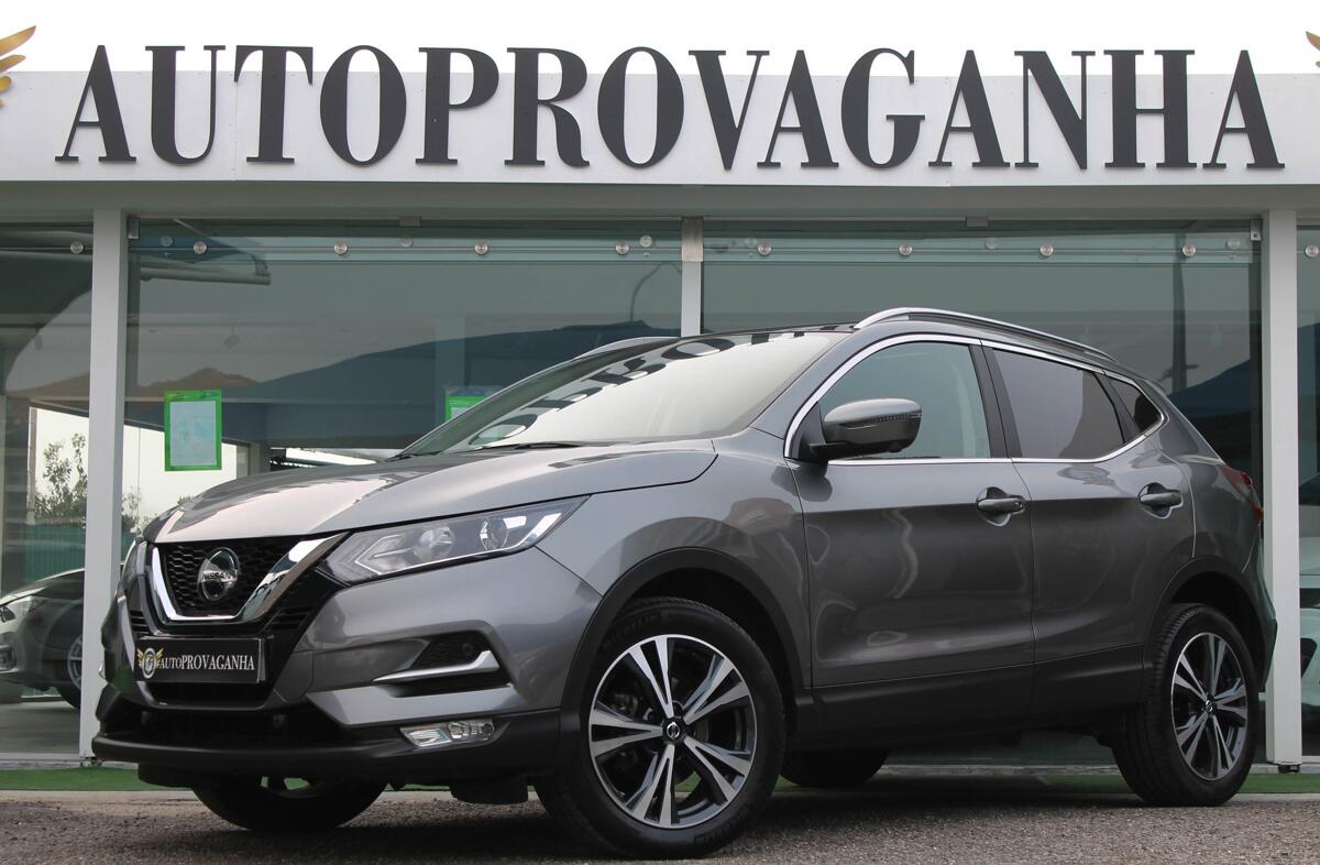 NISSAN Qashqai 1.5 dCi N-Connecta J18